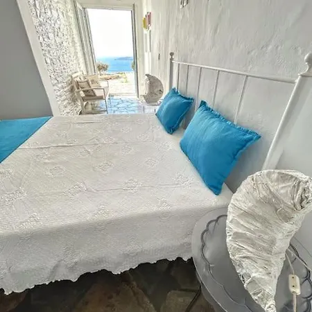 Villa Aggeliki's Cycladic By Hostandros *